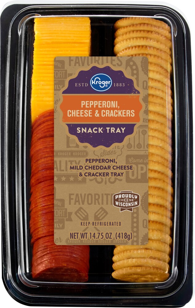 Pepperoni Mild Cheddar Cheese & Crackers Snack Tray