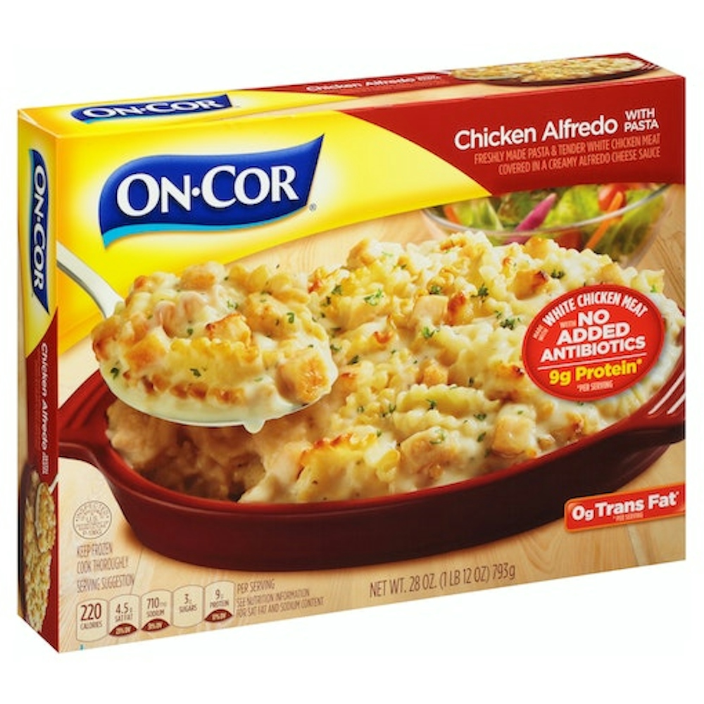 Chicken Alfredo with Freshly Made Pasta & Tender White Chicken Meat Covered in a Creamy Alfredo