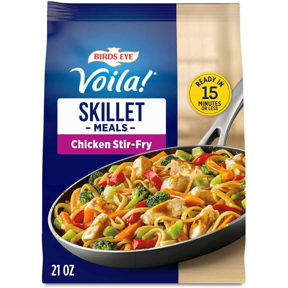 Chicken Stir-Fry White Meat Chicken and Pasta with Carrots