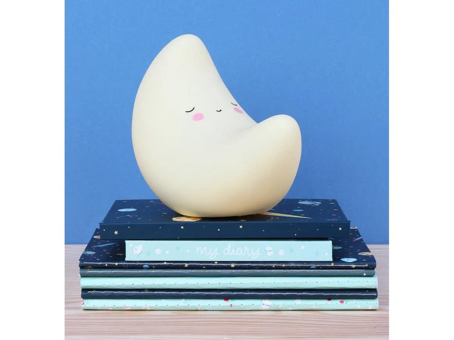 PUNT DE LLUM LLUNA LITTLE LOVELY